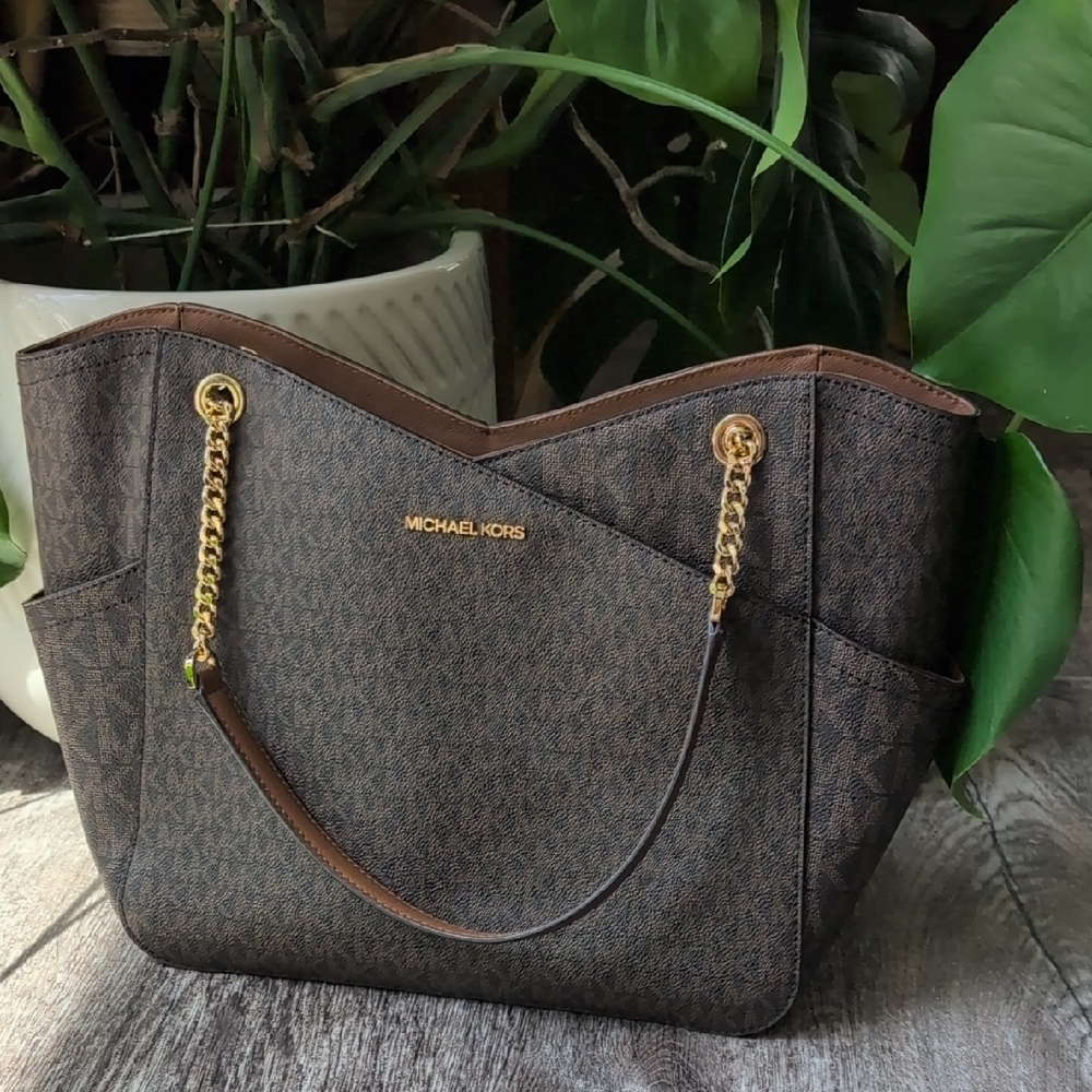 Michael Kors Brown Shoulder Bag with Gold Chain Details